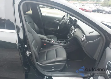 2019 Mercedes-Benz Gla 250 4Matic z USA, uszkodzony, nr VIN WDCTG4GB9KU010202